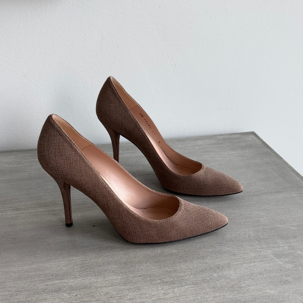 Stuart Weitzman textured tan brown heels pumps - size 11